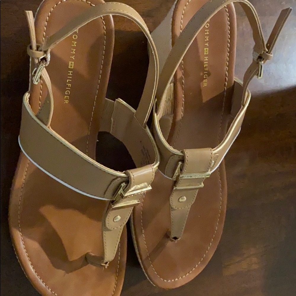 Women size 8.5 thong wedge sandals. Cute! Cute!